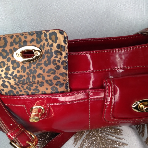 Red MAXX new york handbag - Picture 2 of 6